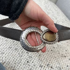 Vintage 90s Chico's Hammered Metal Buckle Thin Belt - Brown Leather, S/M